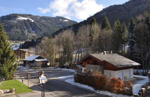 Appartement cosy proche des pistes avec balcon et parking - FR-1-693-47 - Foto 6