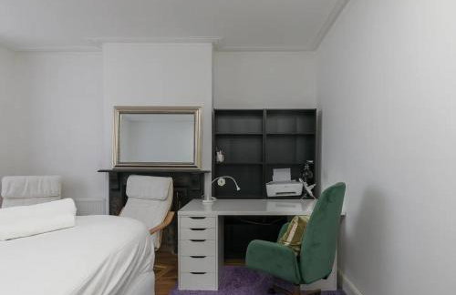 Super Chic Apartment in Beautiful Sunninghill - Pass the Keys - Foto 12