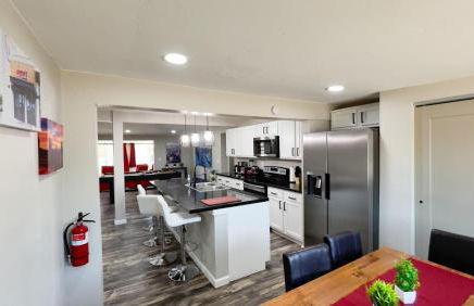 Private Home - Heated Pool, Billiards, Darts, Foosball, Fireplace, 5 Smart TVs, BBQ, Cotton Bedding - The Saguaro Sanctuary, Pool Heat Optional - Foto 46