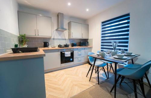 Stylish Self Check In Wigan Town Centre Apartment with Fast WiFi Ideal for Long Stays and Contractor Stays - Foto 4