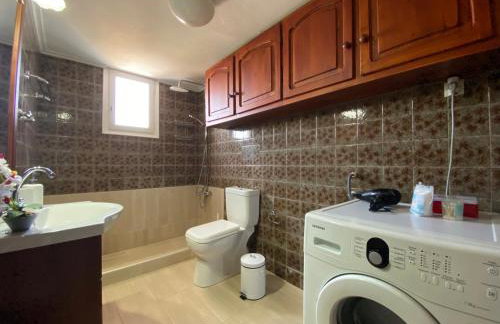 Demie and George Ηouse - Foto 28