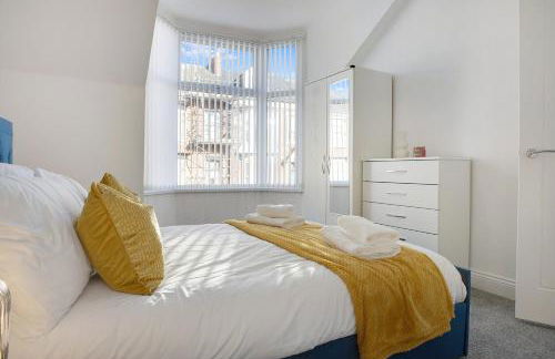 Spacious & Modern Oasis, 4-Bed House, Sleeps 7 - Foto 23