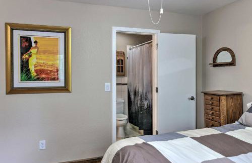 8 Mi to Dtwn Achorage! Home with Pet-Friendly Yard - Foto 15
