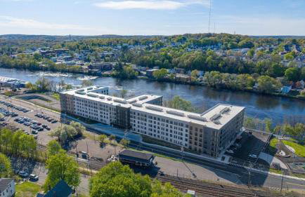 Landing Stylish Studio Gym Pool - Foto 12