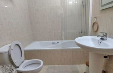 Zonnig appartement met zwembad - Foto 16