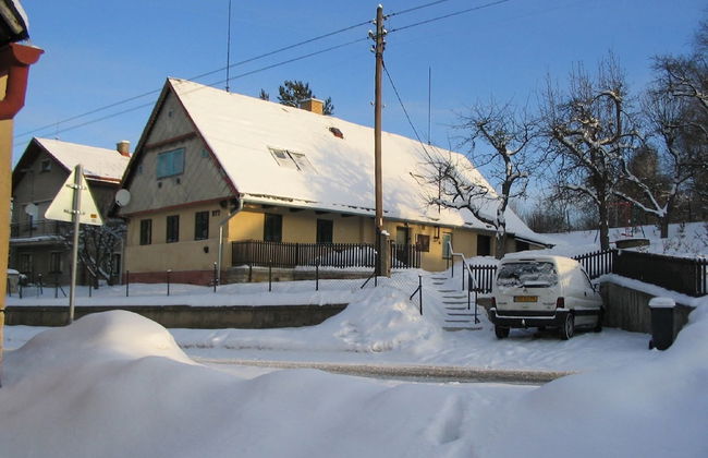 Authentic Holiday Home with Garden near Trutnov - Foto 41