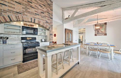 2 Living Areas, Tennis! Waterfront Suttons Bay Gem - Foto 2