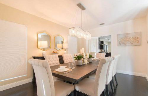 Dream House 5 Bedroom w/ Amazing Heated Pool - Foto 8