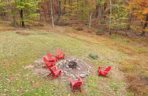 Wooded Chalet w Hot Tub & Indoor Pool, Gym Access - Foto 60
