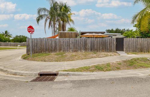 Mod Bungalow with Ultra-Private Outdoor Hang Space! - Foto 24