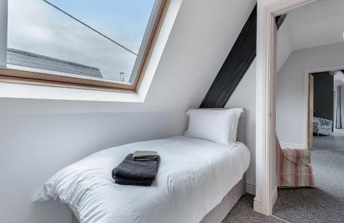 The Pool House - Photo 14