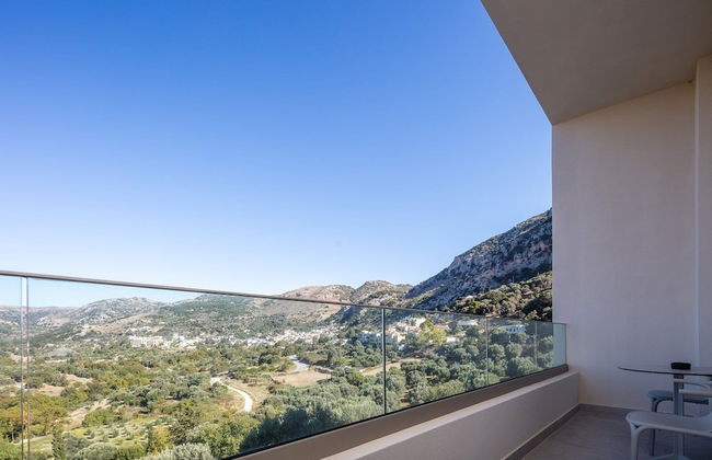 Panorama Luxury Suites - Photo 37