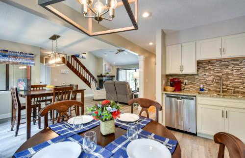 Walk to Lake Keowee Salem Townhome with Deck - Foto 7