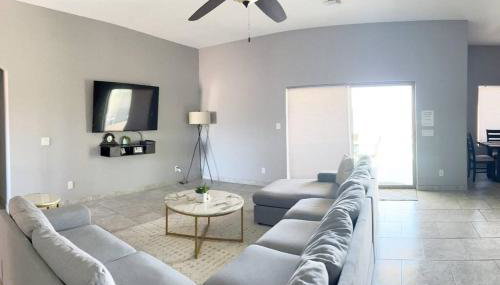 Havasu Retreat! Pool, Spa, Gym & View - Foto 2