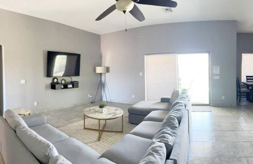 Havasu Retreat! Pool, Spa, Gym & View - Foto 2