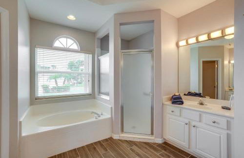 Sunny Fort Myers Home with Heated Pool! - Foto 18