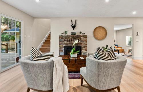 Spacious Cozy and Renovated Mountain Retreat - Foto 16