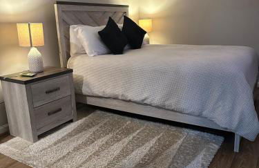 Beautiful Arlington Apartment with Pool & Parking! - Foto 8