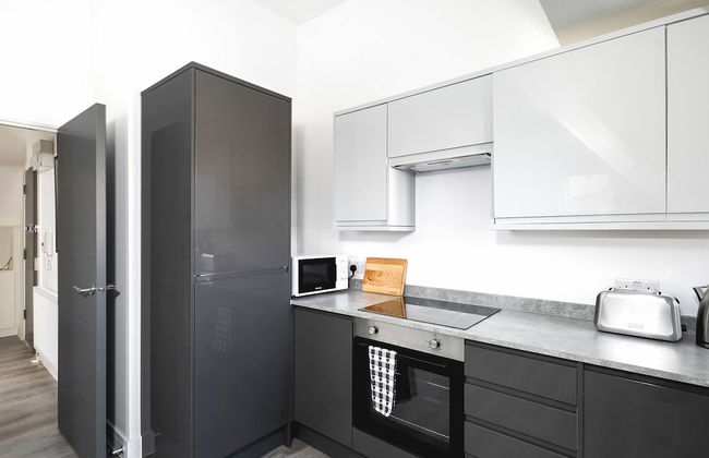 Skyvillion -vineyard Court- Enfield 1bed With Balcony - Photo 18