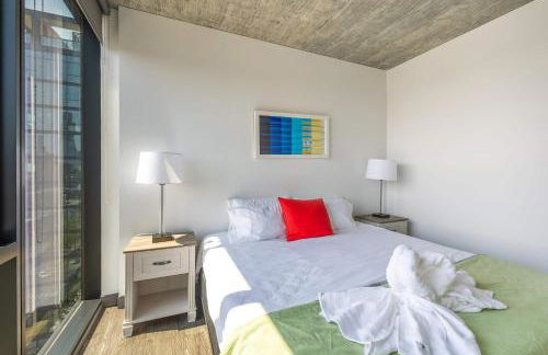 Bright & Modern 2BR Perfect City Escape - Foto 27