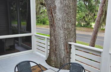 Low Country Cottage in Beautiful Habersham - Photo 51