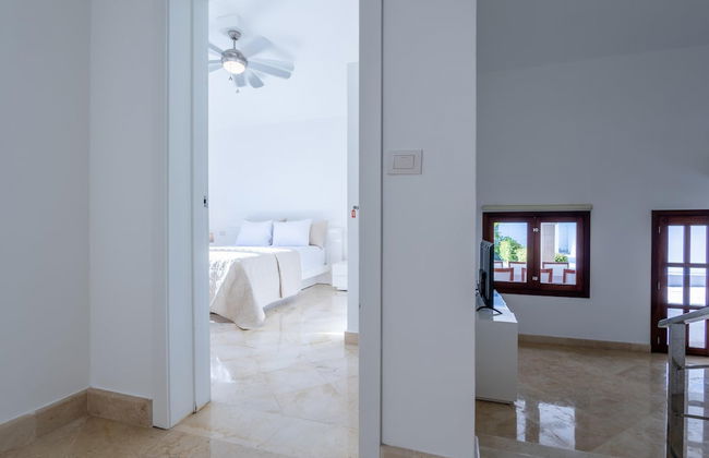 Beachfront 7BR Villa With Pool Maid Los Corales - Foto 20