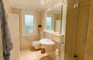 Impresionante Villa con piscina climatizada - OLIVA NOVA - Photo 15