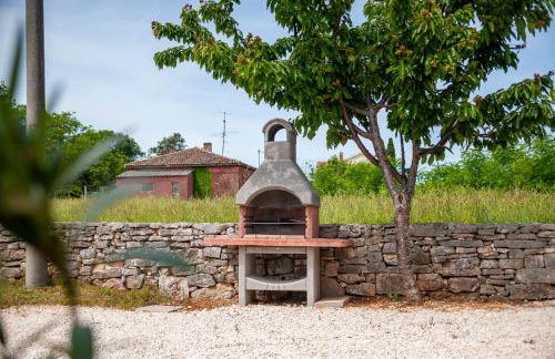 Cozy House with Pool near Rovinj - Photo 37