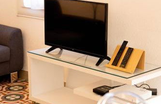 Appartement avec piscine et jacuzzi à 50mètres de la plage et 5min de l'allée des Pins - Photo 25