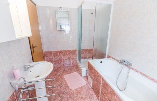 Apartments Bavaria - Photo 27