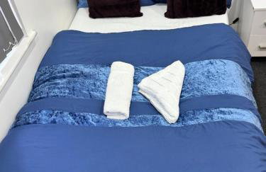 Cozzy Haven two min from Train station - Foto 3