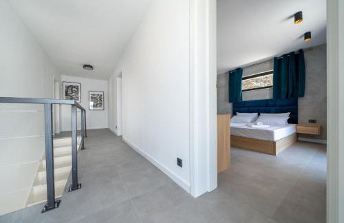 Seafront Villa Serenita - Photo 16