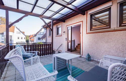 Charmante Wohnung -Altes Kino- 2SZ-2Bad-Terrasse-Netflix - Foto 8