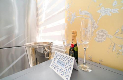 Renovated studio in the heart of Palm Beach - free parking, security box - Photo 8