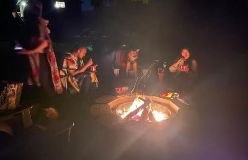 Riverfront Getaway on the Wild and Scenic - Foto 3