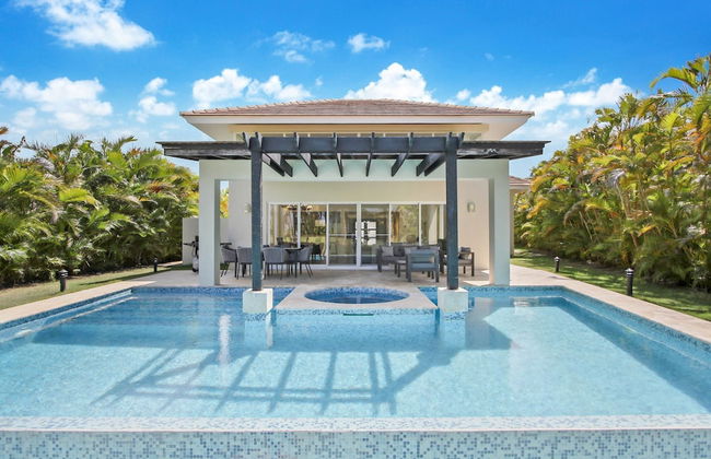 Luxury Golf Villa in Bavaro Cocotal Palma Real Pool Jacuzzi Staff - Foto 12