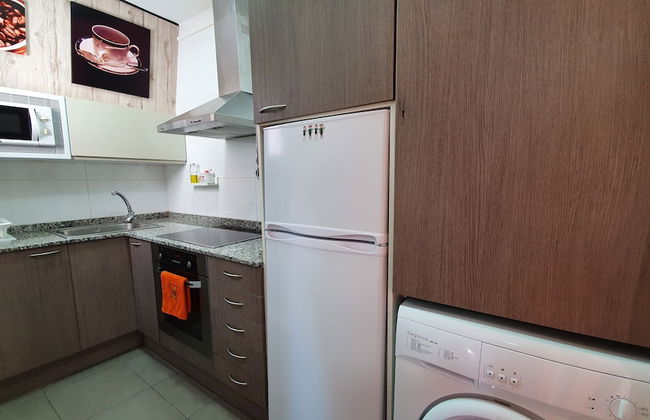 Atico con terraza y Barbacoa, junto linea Metro de BCN - Foto 9