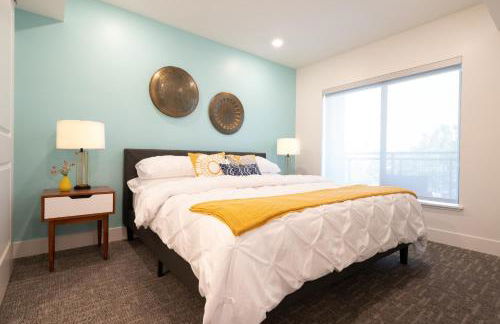 Downtown-Elevator-King Bed-Garage Parking-Laundry - Foto 12