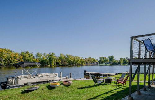 Wolf River Multi-Family Retreat - Sleeps 14 Pontoon Boat Paddle Boards Firepit - Foto 3
