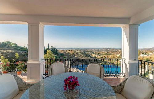 49-Exclusive Villa With Private Pool & Breathtaking Views in Mijas! - Photo 6