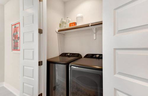 Modern Home in East Austin - Private Pool & BBQ - Foto 32