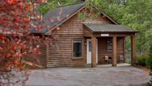 Two Cabins Retreat in Woods Resort - Dog-Friendly - Foto 2