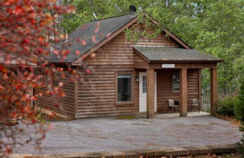 Two Cabins Retreat in Woods Resort - Dog-Friendly - Foto 2