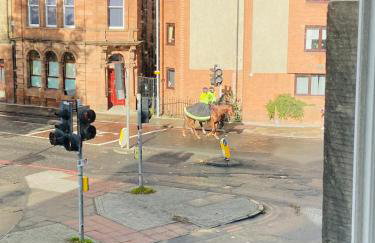 Two-bedroom city retreat close to top sites - Foto 9