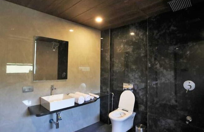 Privystays Jks Private Villa - Photo 9