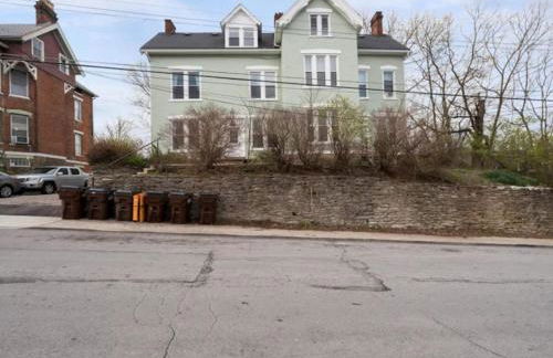 Cozy 1BR with Parking - Near UC, Zoo, Downtown - Foto 17