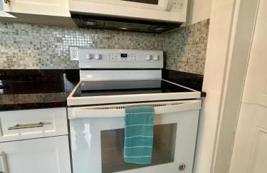 2 min walk to beach with free parking at Lauderdale 17-1 - Foto 18