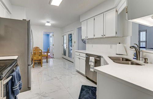 Hot Tub and Gazebo Group Getaway Near Dtwn Conway! - Photo 7