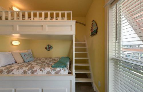 Nautibeach Views from Multiple Decks, Sleeps 14 - Foto 22