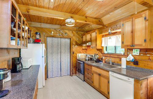 Mars Hill Cabin with Pool Table about 2 Mi to Wolf Ridge - Foto 11